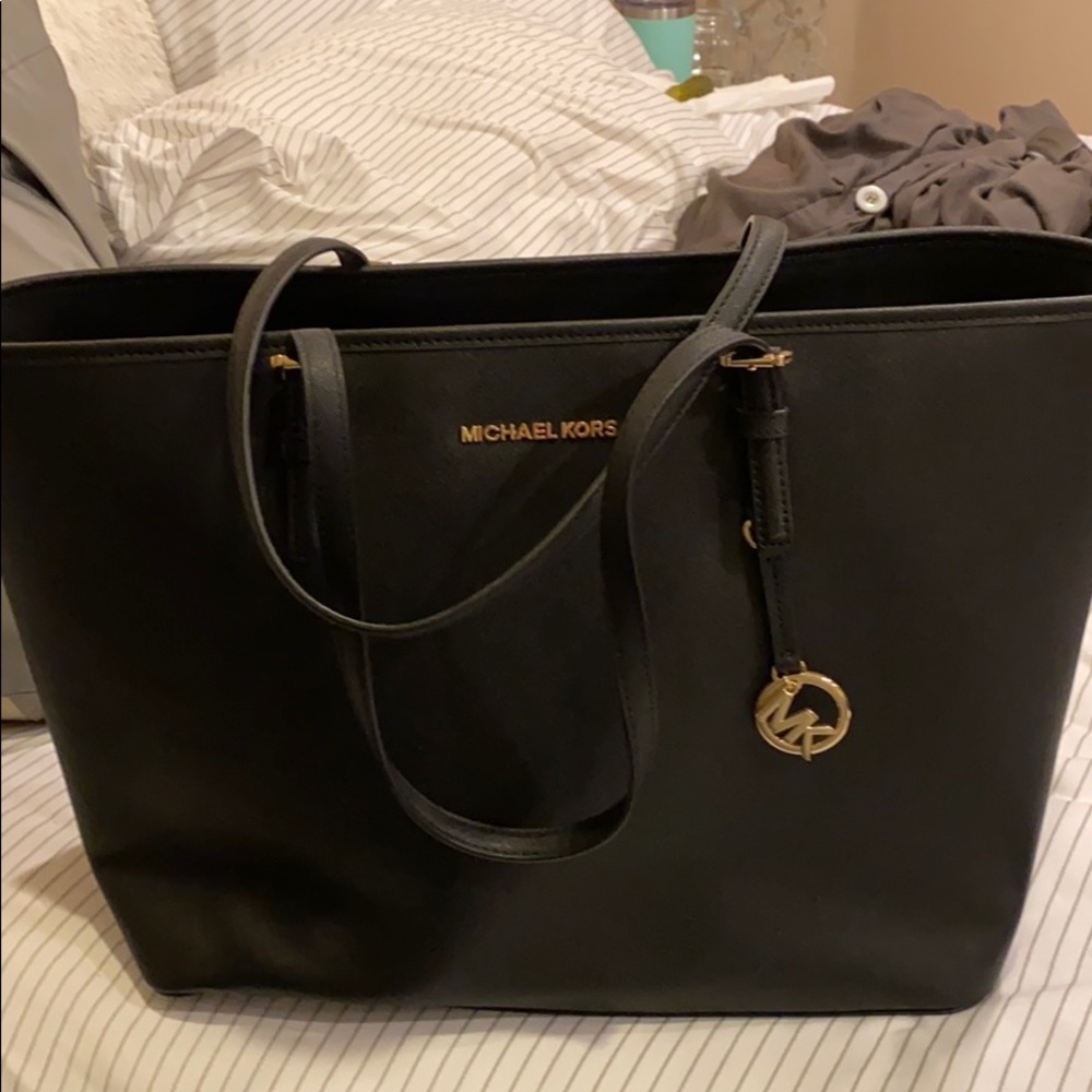 Micheal Kors Tote
